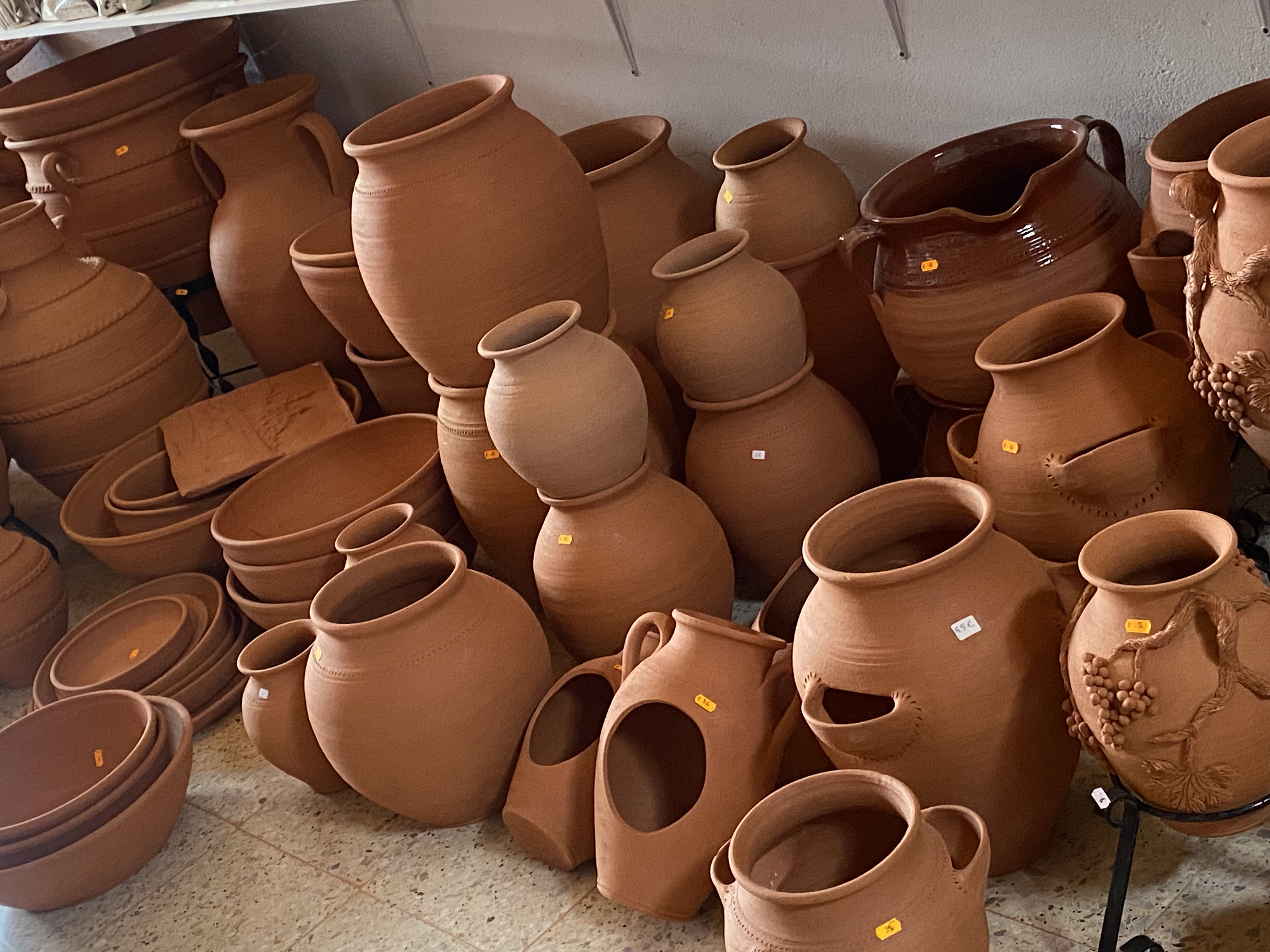 Ollas de barro tradicionales de Cespedosa